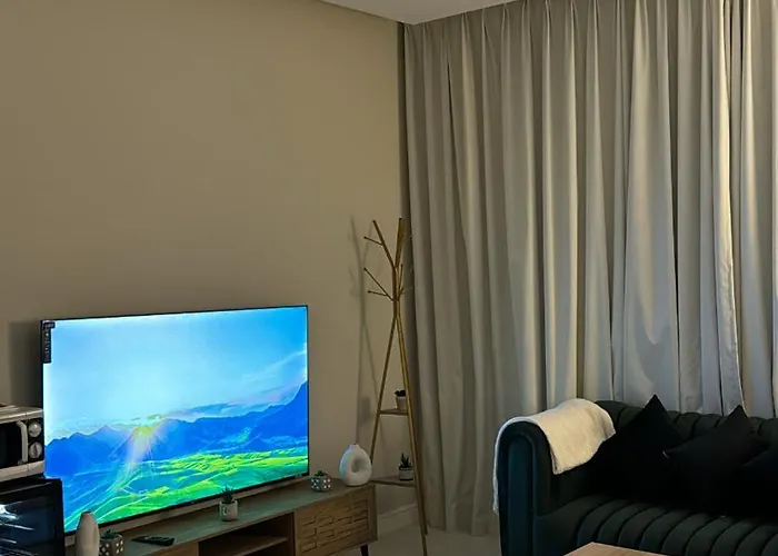 شقة استديو باثاث جميل 54